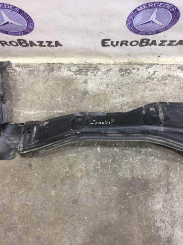 Подкрылок передний Mercedes W210 A2106988330