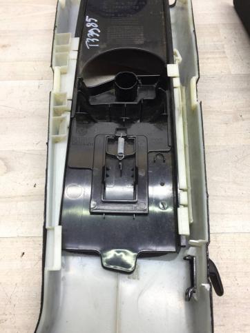 Накладка центральной стойки кузова Mercedes W212 A2126901926