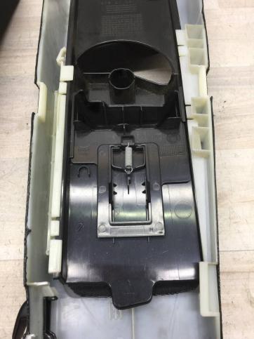 Накладка центральной стойки кузова Mercedes W212 A2126901926