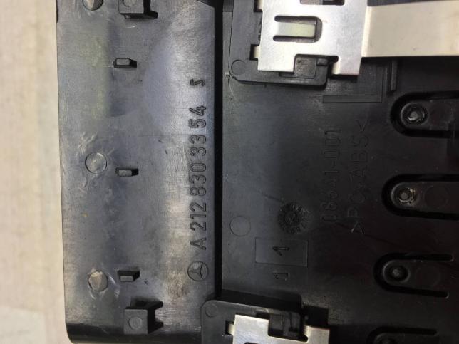 Дефлектор торпеды боковой Mercedes W212 A2128303354