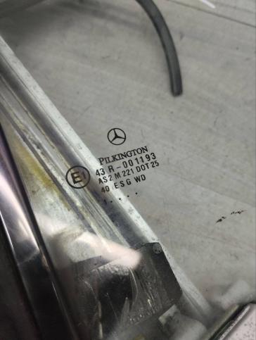 Стеклоподъемник со стеклом задний Mercedes R170 A1706700103