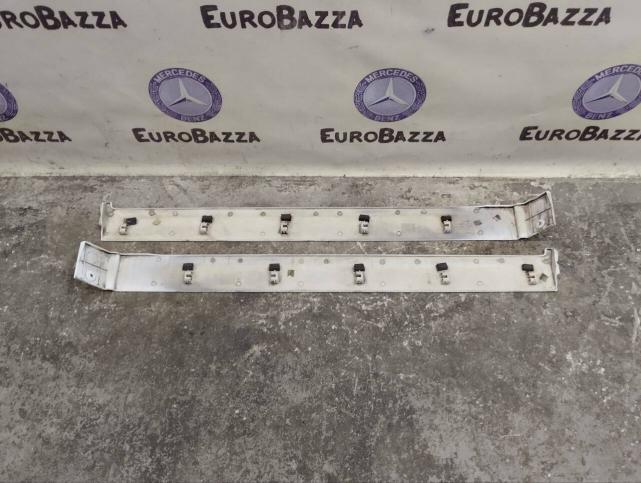 Молдинги заднего крыла Mercedes W639 Vito A6396913008