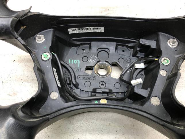 Руль c лепестками Mercedes W209 A2304604403