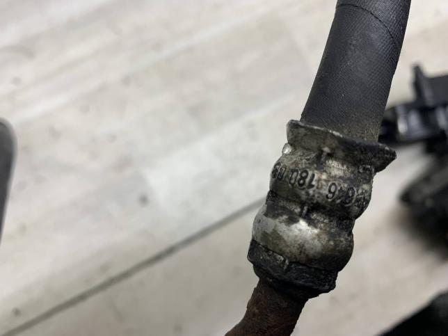 Трубка охлаждения АКПП Mercedes W203 A6461800330