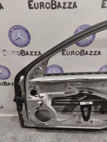 Дверь передняя правая Mercedes W211 A2117201405