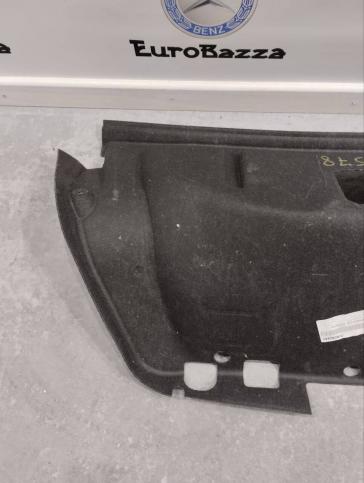 Обшивка крышки багажника Mercedes W204 A2046941125