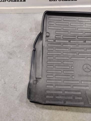 Ковер багажника Mercedes W221 B66680029