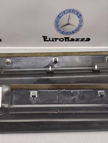 Накладка порога внутренняя передняя Mercedes W220 A2206801135