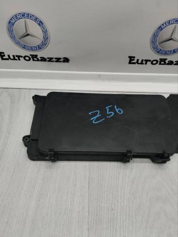 Крышка блока предохранителей Mercedes W210 A2105400682