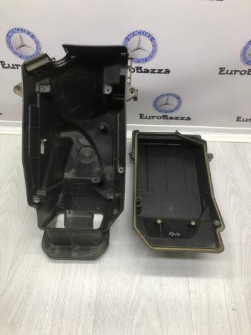 Корпус блока предохранителей Mercedes W221 A2215401182