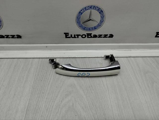 Ручка двери передняя левая Mercedes W220 A2207600170