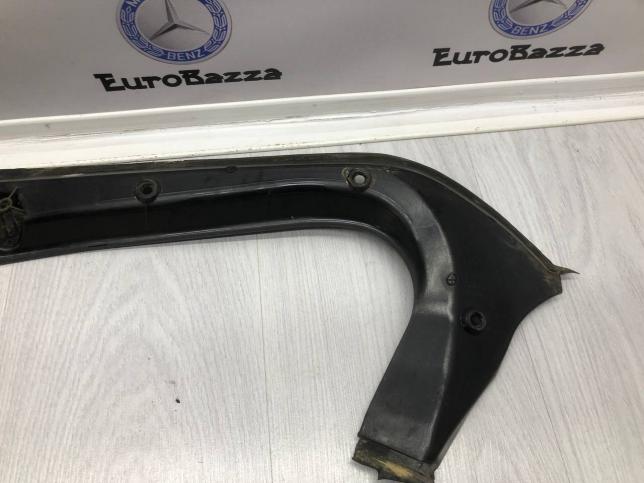 Водосток крышки багажника правый Mercedes W221 A2216941033