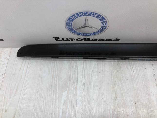 Молдинг крышки багажника Mercedes W210 A2107580438