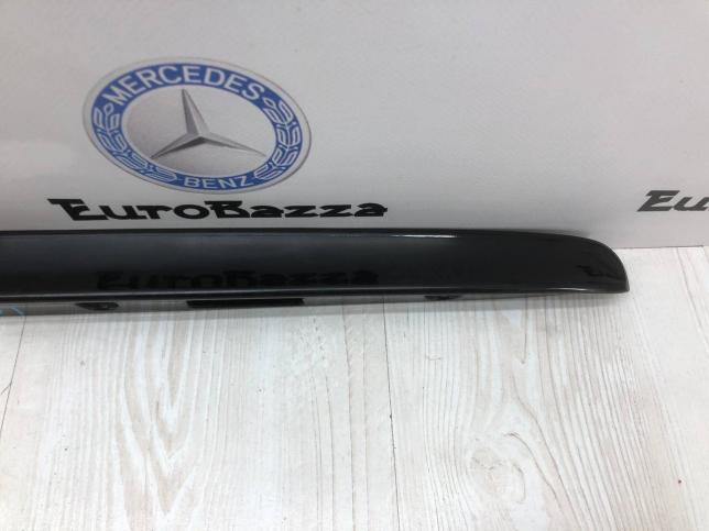 Молдинг крышки багажника Mercedes W210 A2107580438