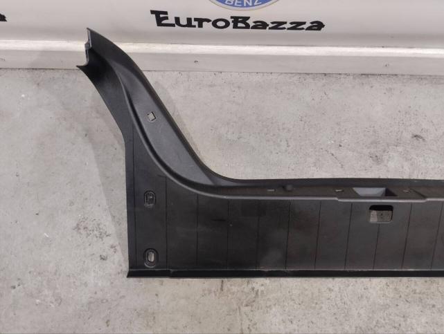 Накладка погрузочного контура Mercedes W215 A2156902925