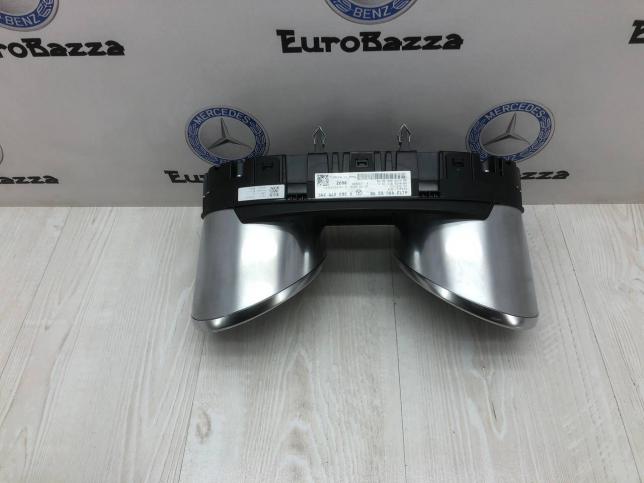 Приборная панель Mercedes R172 A1729005306