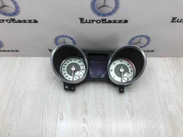 Приборная панель Mercedes R172 A1729005306