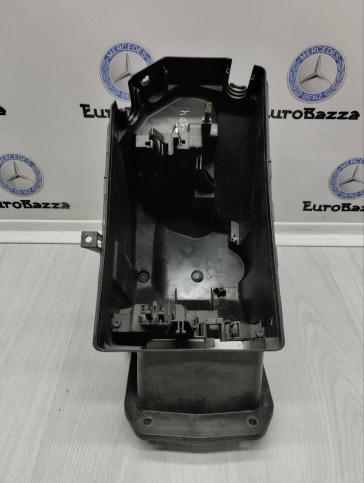 Корпус блока предохранителей Mercedes W215 A2205400224