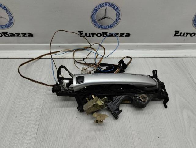 Ручка двери передняя правая Mercedes W220 A2207601270