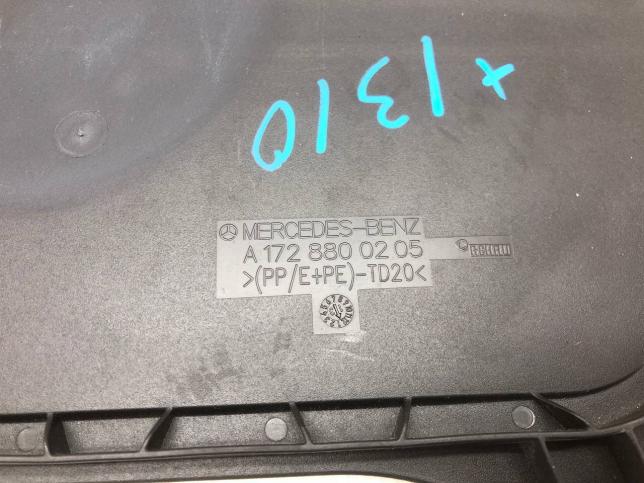 Крышка короба блоков предохранителей Mercedes R172 A1728800205