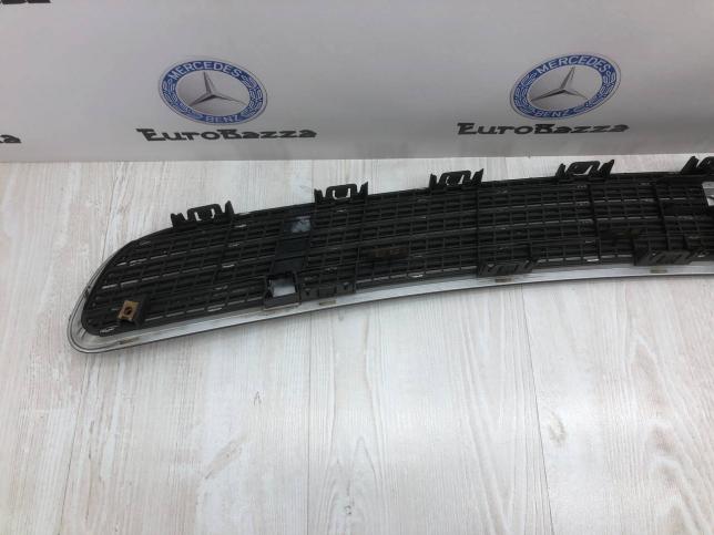 Решетка капота Mercedes W215 A2208800205