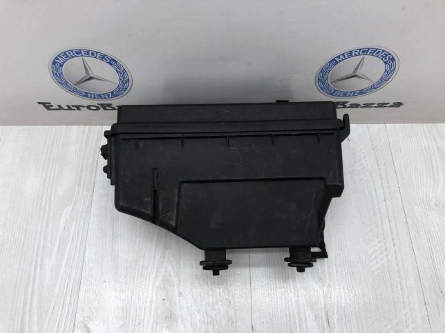 Корпус блоков предохранителей Mercedes W251 A2515400524