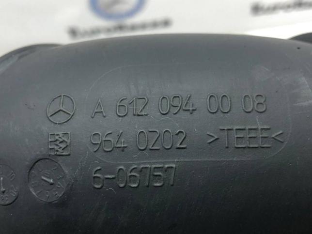 Патрубок воздухозаборник Mercedes Om612 A6120940008