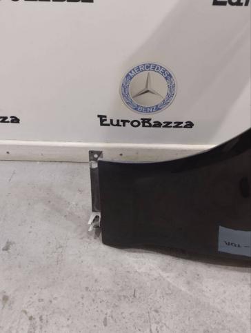 Крыло переднее левое Mercedes W218 A2188800118