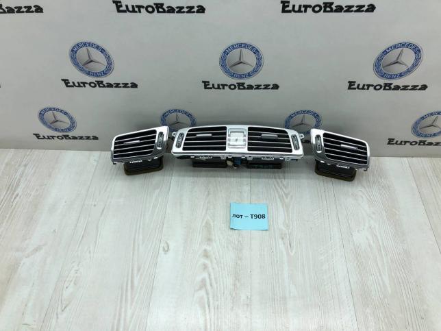 Дефлектор отопителя Mercedes W218 A2188300054