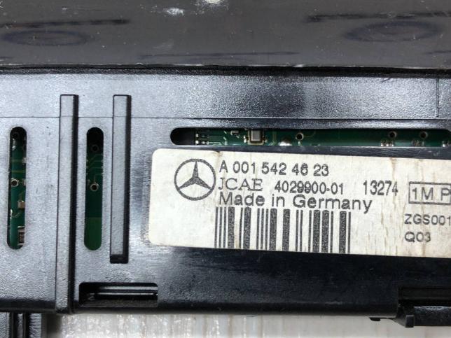 Блок управления парктрониками Mercedes W218 A0015424623