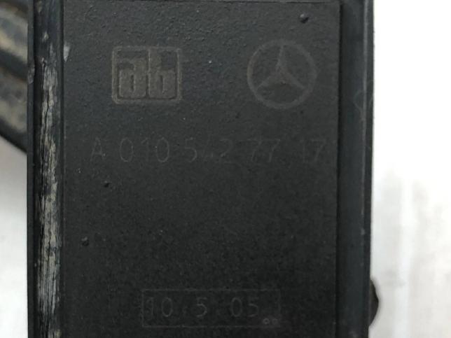 Датчик уровня подвески задний Mercedes W164 A0105427717