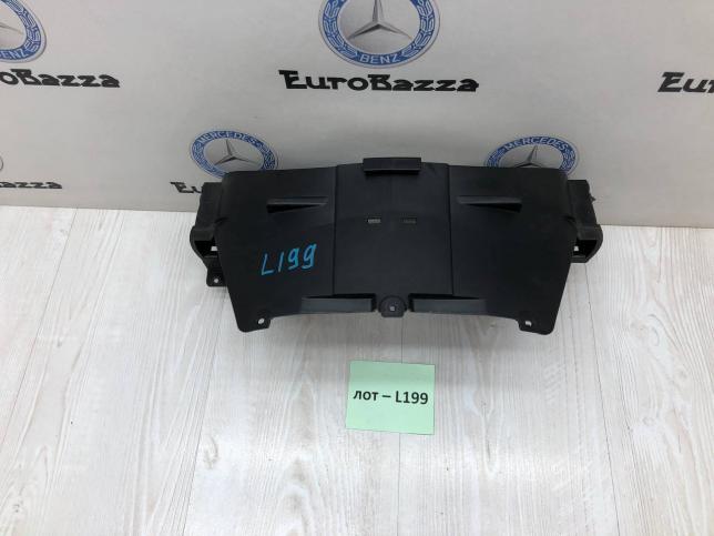 Кронштейн приборной панели Mercedes W203 A2036800034