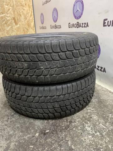 Пара зимних шин Bridgestone Blizzak LM-25 R16