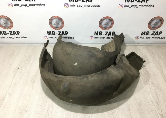 Подкрылки задние Mercedes W210 A2106982830