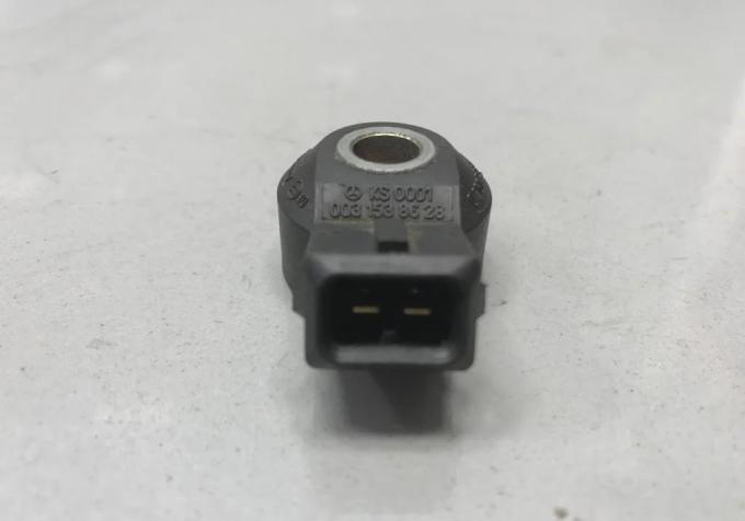 Датчик детонации Mercedes  A0031538628