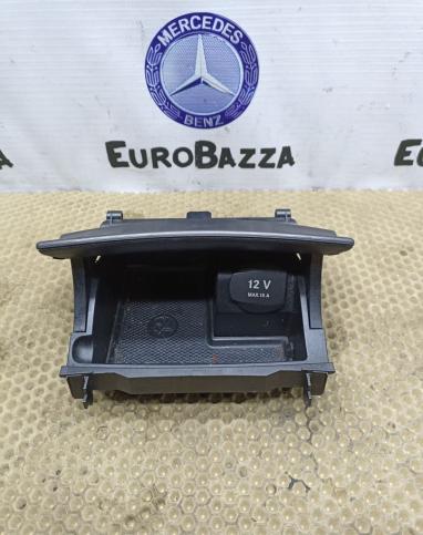 Пепельница передняя Mercedes W203 A2036805250