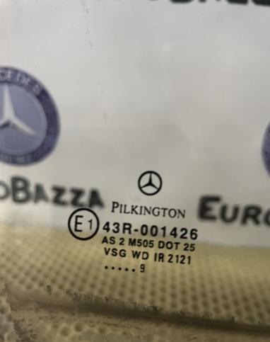 Переднее правое стекло Mercedes W220 A2207200218