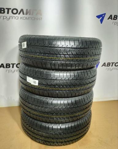 Michelin Agilis 215/60 R17