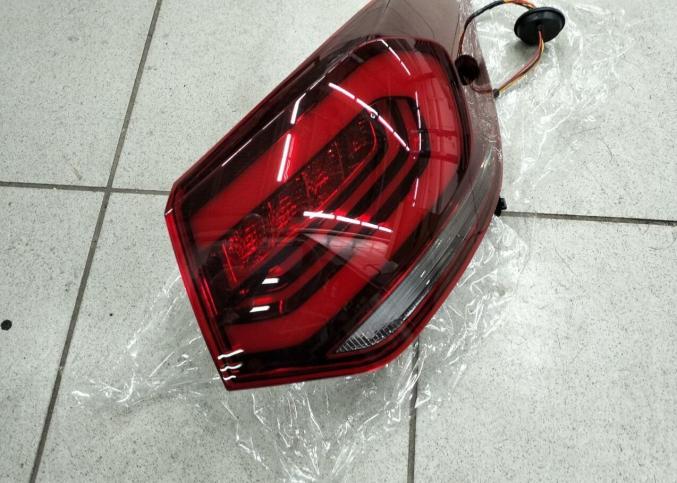 Фонарь задний правый Citroen C4 2016- года 9814587280