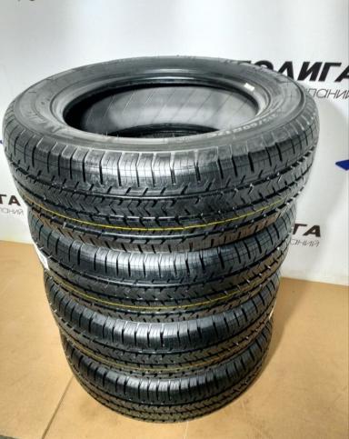 Michelin Agilis 215/60 R17