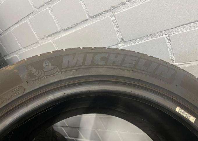 Michelin Pilot Sport A/S Plus 285/40 R19