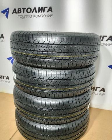 Michelin Agilis 215/60 R17