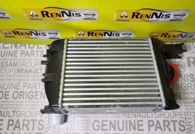 Радиатор интеркулера Renault Dokker 14461B681D