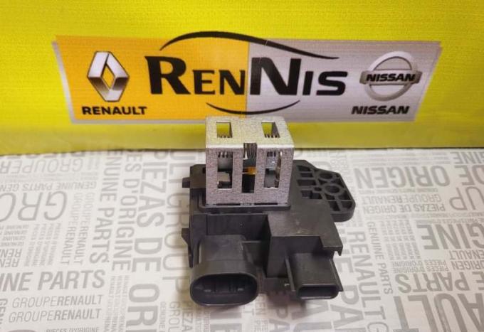 Резистор вентилятора Renault Sandero 2 2015 255509263R