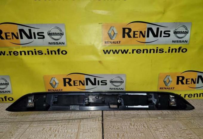 Накладка крышки багажника Renault Duster 2 848102248R