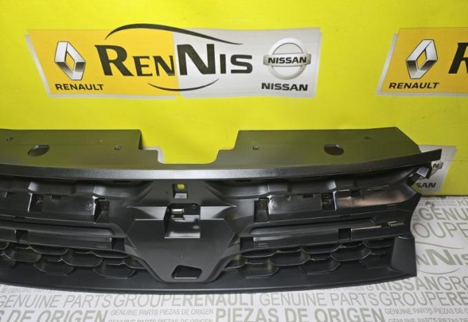 Основание решетки радиатора Renault Duster 2 2015 623103564R