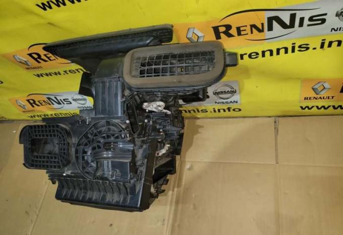 Корпус печки отопителя Renault Megane 3 272700046R