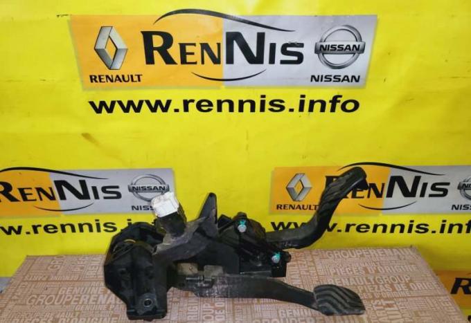 Педаль газа и тормоза Renault Duster 2 2021 180108467R