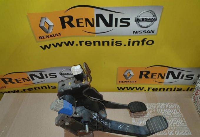 Блок педалей Nissan Terrano D10 2014 465109598R
