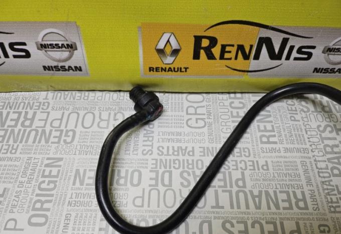 Трубка топливная Renault б / н